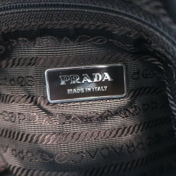 PRADA NYLON VELA MESSENGER BAG ARMY GREEN - Picture 10 of 11